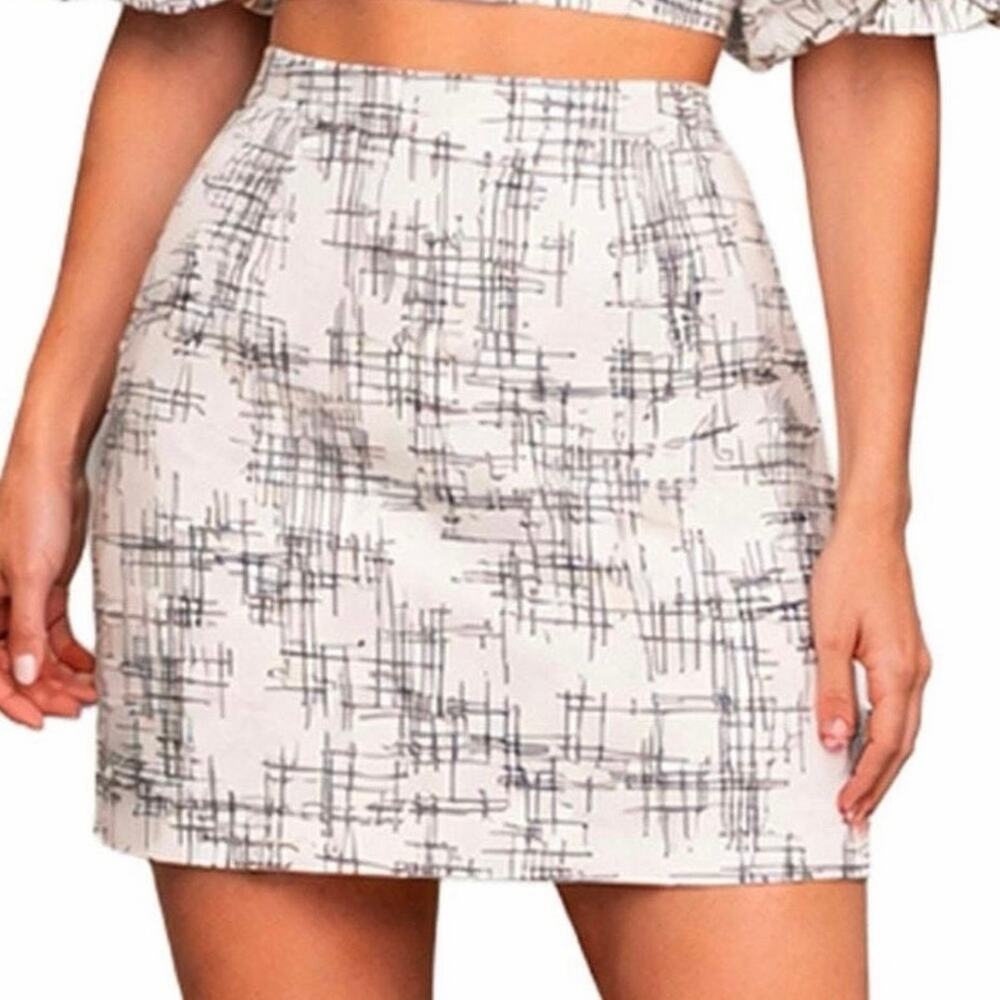 Forever 21 Black White Abstract Crosshatch Grid Mini bodycon Skirt Small Modern